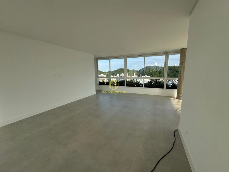 Cobertura Duplex no Ed. Riva em Praia Brava: 12ª foto da galeria de imagens do imóvel