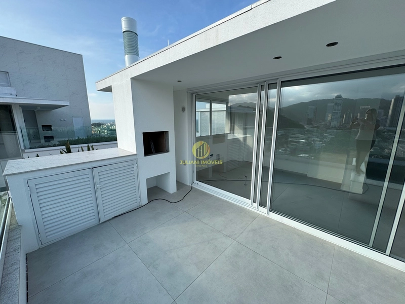 Cobertura Duplex no Ed. Riva em Praia Brava: 3ª foto da galeria de imagens do imóvel