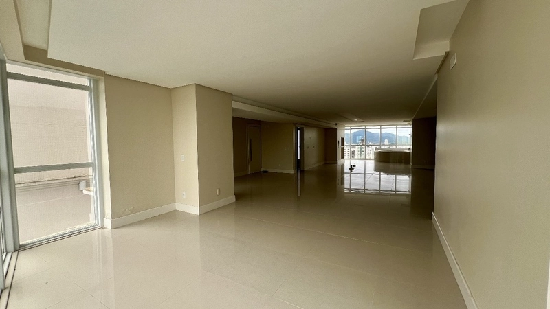 Apartamento no Ed. Alameda Jardins em Balneário Camboriú: 3ª foto da galeria de imagens do imóvel