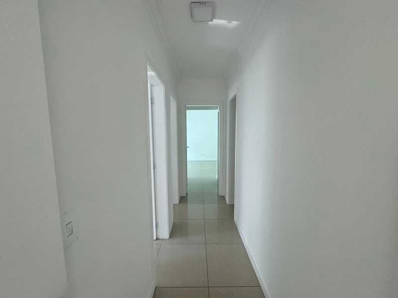 Apartamento no Ed. Dom Pascoal em Balneário Camboriú: 3ª foto da galeria de imagens do imóvel