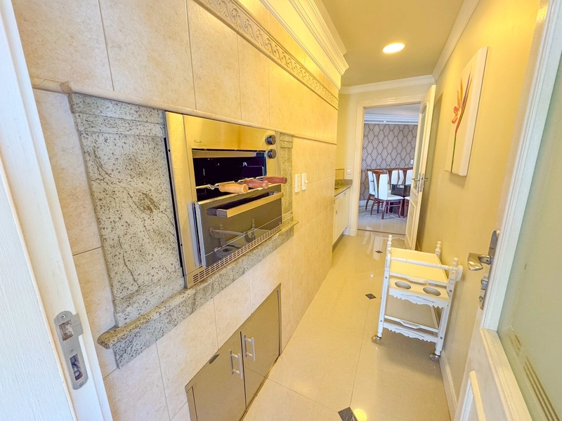 Apartamento quadra mar em Balneário Camboriú: 6ª foto da galeria de imagens do imóvel