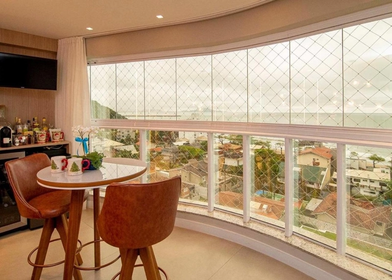 Apartamento no Edifício Atmos Beach na Praia de Cabeçudas em Itajaí: 1ª foto da galeria de imagens do imóvel