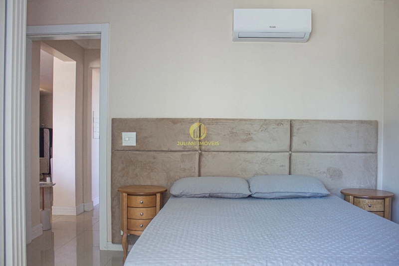 Apartamento no Ed. Emerald Praia Brava: 8ª foto da galeria de imagens do imóvel