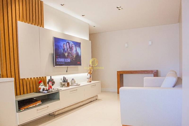 Apartamento no Ed. Emerald Praia Brava: 1ª foto da galeria de imagens do imóvel
