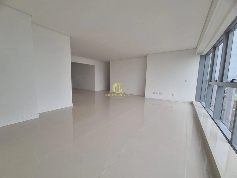 Apartamento no Vitra By Pininfarina: 1ª foto da galeria de imagens do imóvel