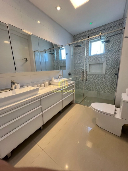 Apartamento Duplex no Ed. Holambra em Balneário Camboriú: 16ª foto da galeria de imagens do imóvel
