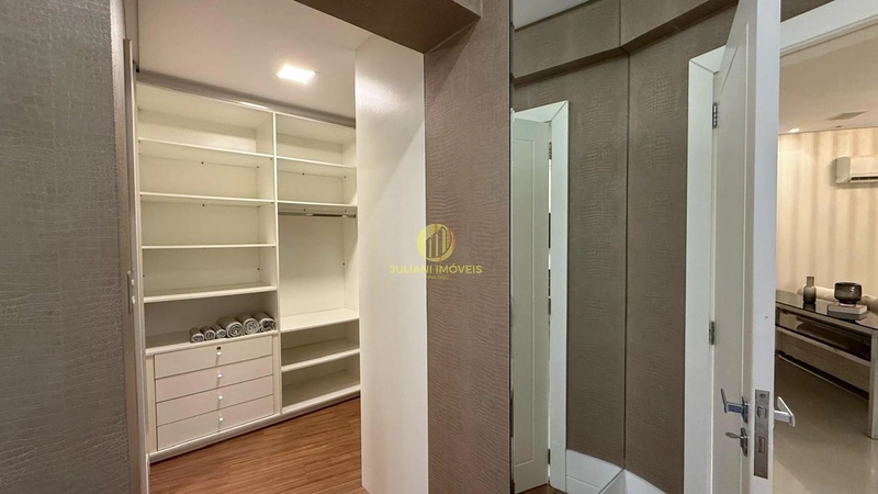 Cobertura Duplex no Ed. Grand Royale em Balneário Camboriú: 17ª foto da galeria de imagens do imóvel