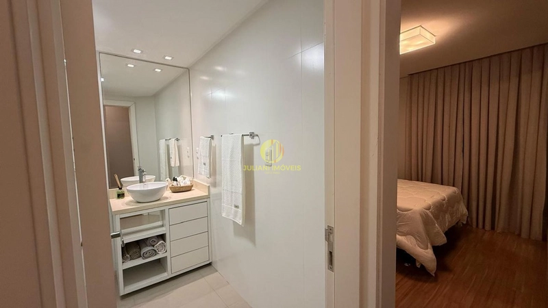 Cobertura Duplex no Ed. Grand Royale em Balneário Camboriú: 25ª foto da galeria de imagens do imóvel