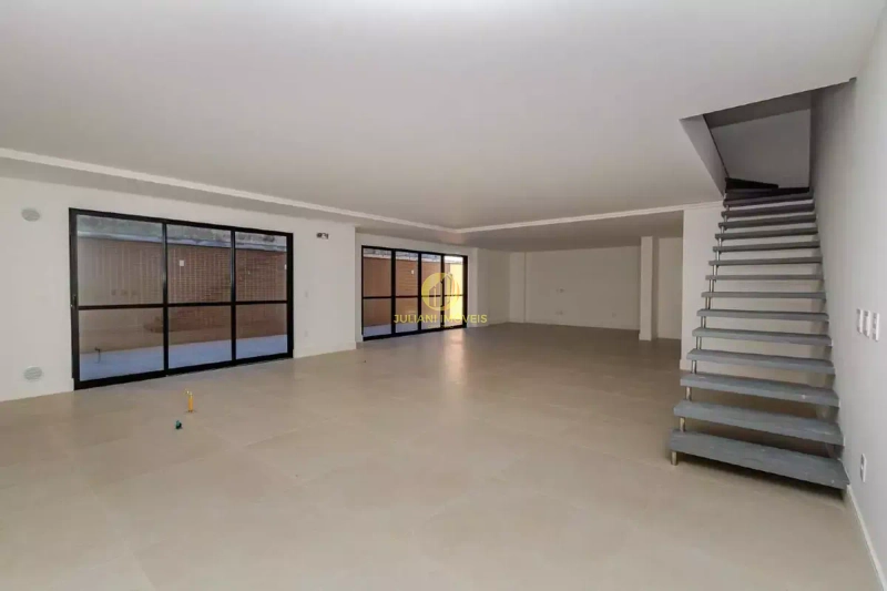 Apartamento Garden Duplex na Cabeçudas: 2ª foto da galeria de imagens do imóvel