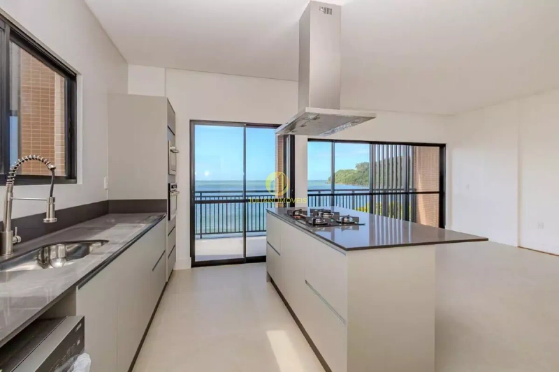 Apartamento frente mar no Ed. La Plage na Praia Cabeçudas: 5ª foto da galeria de imagens do imóvel