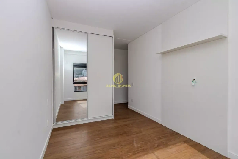 Apartamento frente mar no Ed. La Plage na Praia Cabeçudas: 11ª foto da galeria de imagens do imóvel