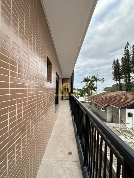 Apartamento lateral mar no La Plage Residencial em Cabeçudas: 1ª foto da galeria de imagens do imóvel