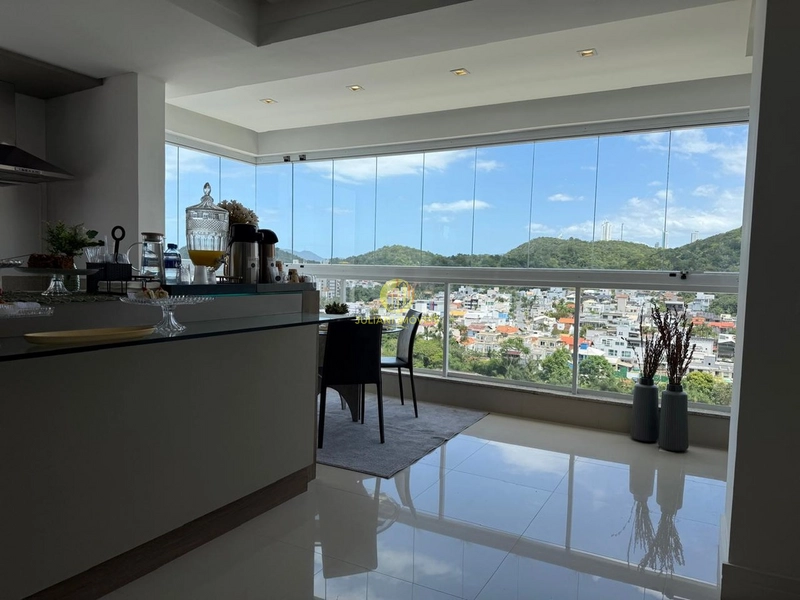 Apartamento no Ed. Leonardo Da Vinci Praia Brava Itajaí: 2ª foto da galeria de imagens do imóvel