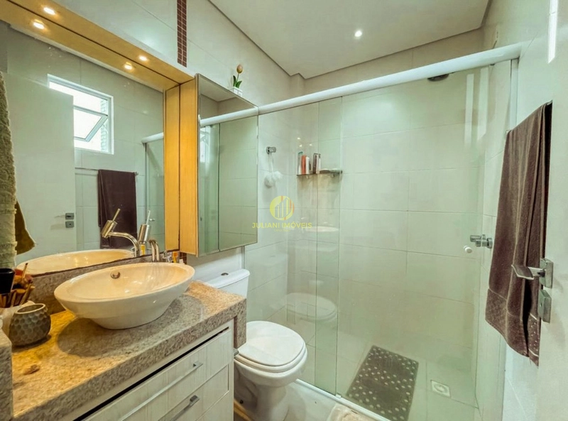 Apartamento no Ed. Bora Bora na Praia Brava: 13ª foto da galeria de imagens do imóvel