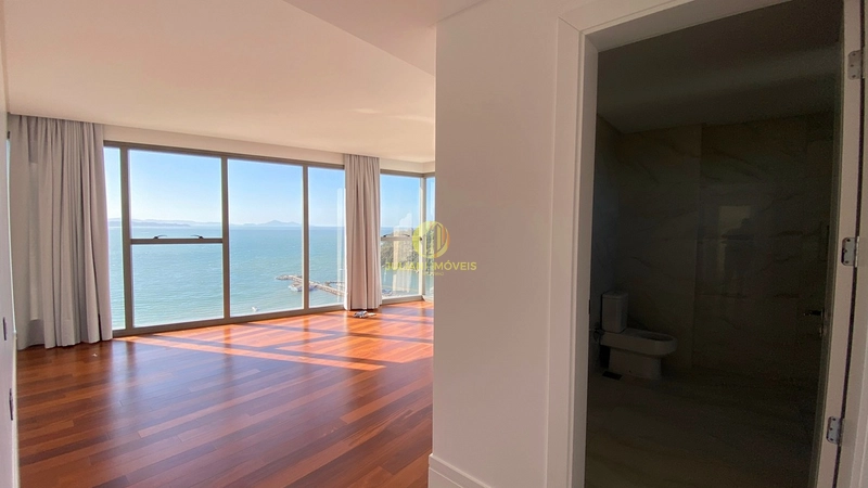 Apartamento no Ed. Pharos em Balneário Camboriú: 15ª foto da galeria de imagens do imóvel