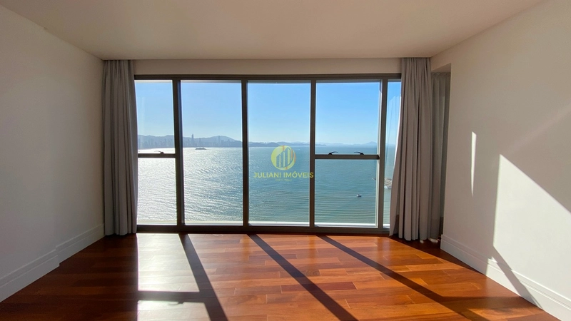 Apartamento no Ed. Pharos em Balneário Camboriú: 23ª foto da galeria de imagens do imóvel