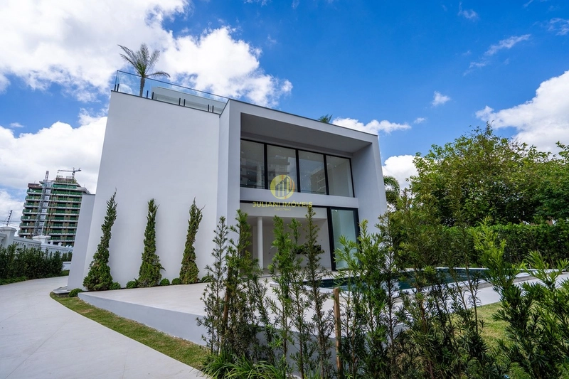 Casa no Condomínio Porto Riviera na em Itajaí