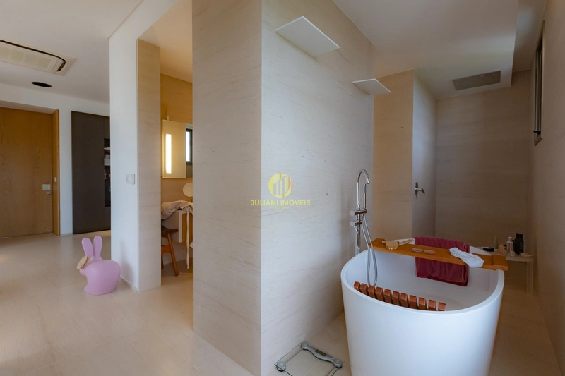 Apartamento frente mar no Apogee em Balneário Camboriú: 34ª foto da galeria de imagens do imóvel