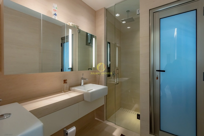 Apartamento frente mar no Apogee em Balneário Camboriú: 24ª foto da galeria de imagens do imóvel