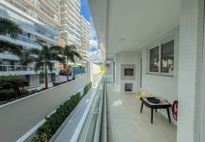 Apartamento mobiliado e decorado no Ed. La Blanc Praia Brava: 10ª foto da galeria de imagens do imóvel