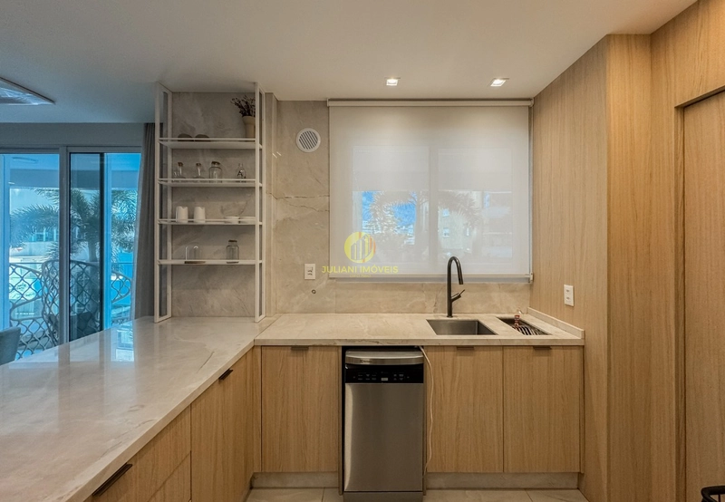 Apartamento mobiliado e decorado no Ed. La Blanc Praia Brava: 17ª foto da galeria de imagens do imóvel