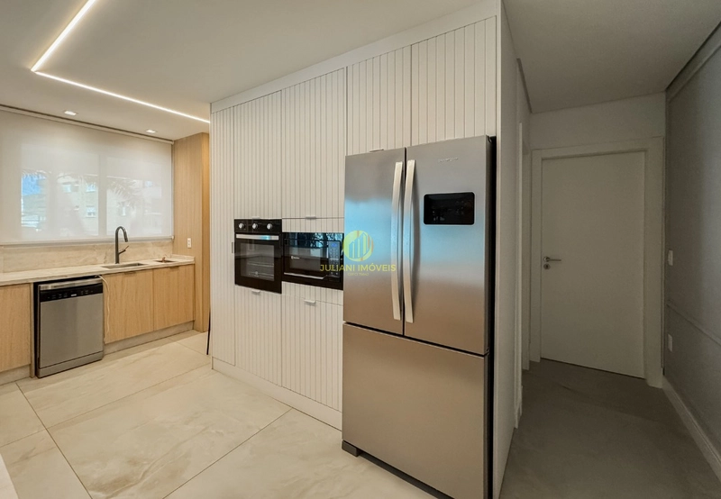 Apartamento mobiliado e decorado no Ed. La Blanc Praia Brava: 12ª foto da galeria de imagens do imóvel