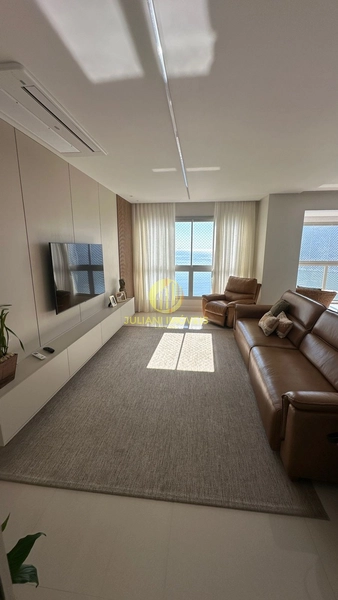 Apartamento mobiliado e decorado à venda no Ed. Ilhas Marianas em Baln