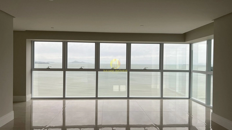 Apartamento no Edifício One Tower