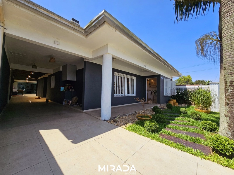 Casa à venda no Centro de Xangri-lá RS: 2ª foto da galeria de imagens do imóvel
