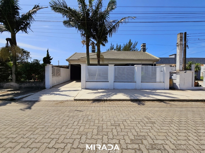 Casa à venda no Centro de Xangri-lá RS: 1ª foto da galeria de imagens do imóvel