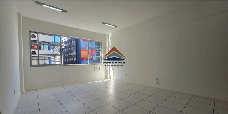Sala Comercial no Centro de Florianópolis SC: 11ª foto da galeria de imagens do imóvel