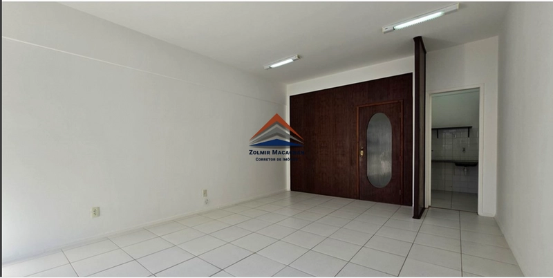 Sala Comercial no Centro de Florianópolis SC: 12ª foto da galeria de imagens do imóvel