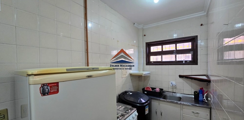 Prédio de Apartamentos à Venda em Canasvieiras -Florianópolis: 3ª foto da galeria de imagens do imóvel