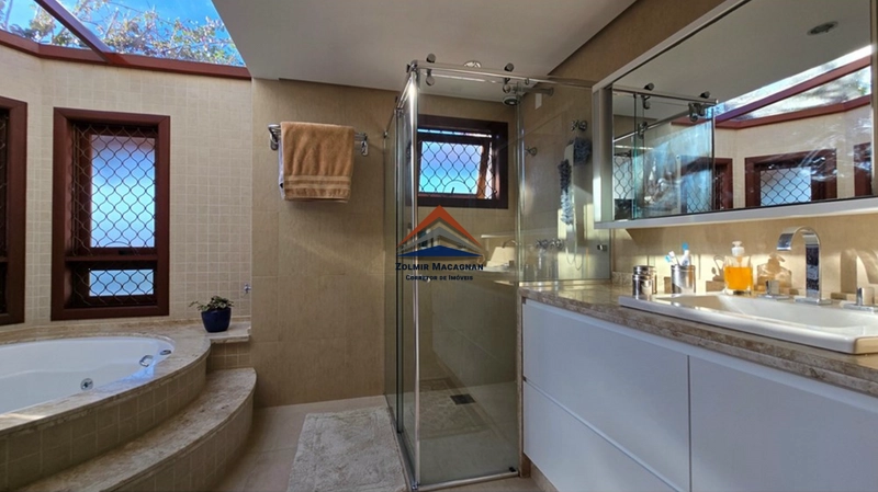 Excelente Casa 6 Suítes a Venda no Jurerê Internacional - Floripa: 2ª foto da galeria de imagens do imóvel