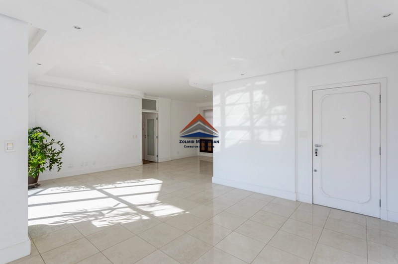 Apartamento 4 Dormnitórios no Centro de Florianópolis: 1ª foto da galeria de imagens do imóvel