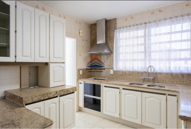 Apartamento 4 Dormnitórios no Centro de Florianópolis: 11ª foto da galeria de imagens do imóvel