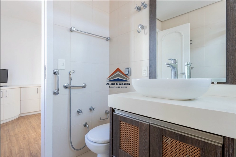 Apartamento 4 Dormnitórios no Centro de Florianópolis: 15ª foto da galeria de imagens do imóvel
