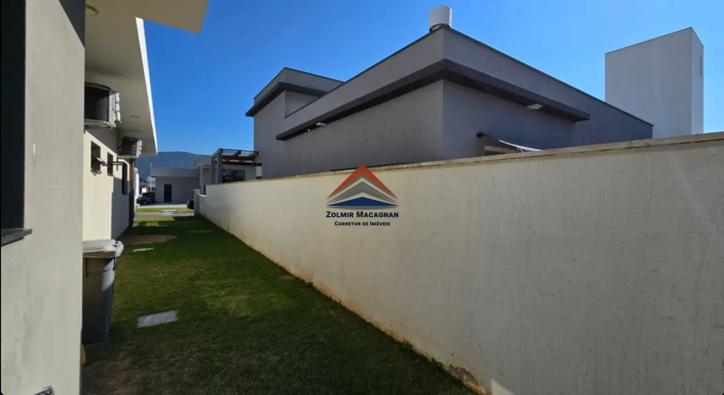 Casa Térrea 4 Dormitórios Em Condomínio À Vendaem Florianópolis: 19ª foto da galeria de imagens do imóvel