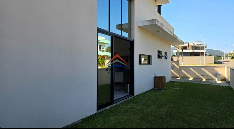 Casa Térrea 4 Dormitórios Em Condomínio À Vendaem Florianópolis: 28ª foto da galeria de imagens do imóvel
