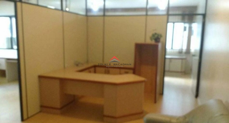 Belíssima sala Comercial `Venda no centro de Florianópolis SC: 3ª foto da galeria de imagens do imóvel