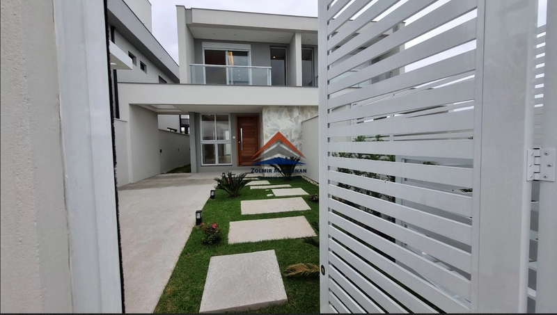 Casa 3 Dormitórios à Venda à 300 metros da praia do Campeche: 30ª foto da galeria de imagens do imóvel