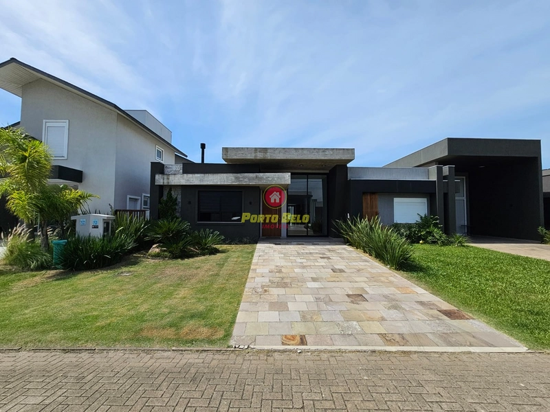 CASA À VENDA !!: 2ª foto da galeria de imagens do imóvel