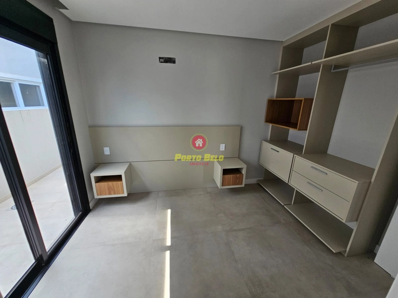 CASA À VENDA !!: 3ª foto da galeria de imagens do imóvel