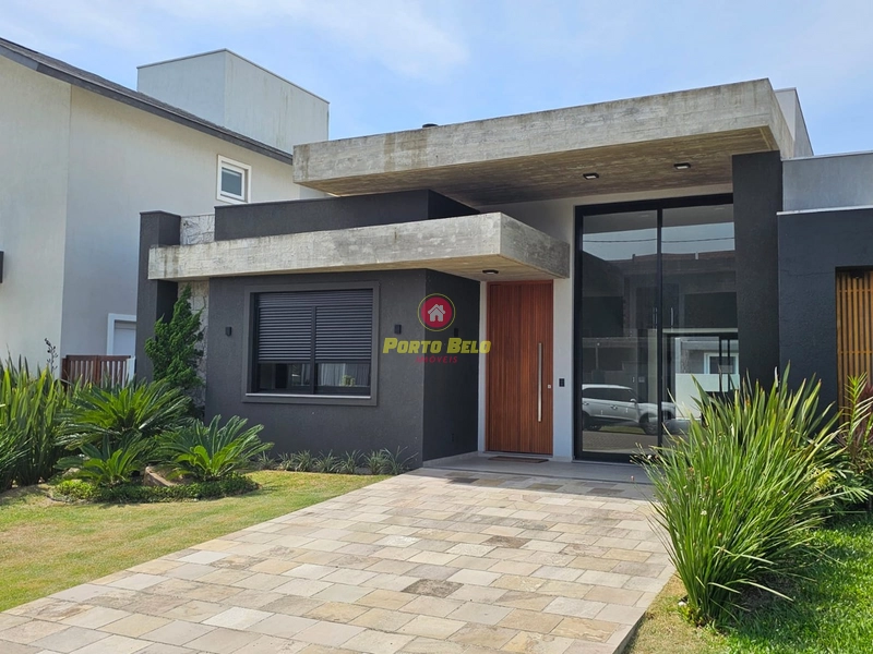CASA À VENDA !!: 1ª foto da galeria de imagens do imóvel