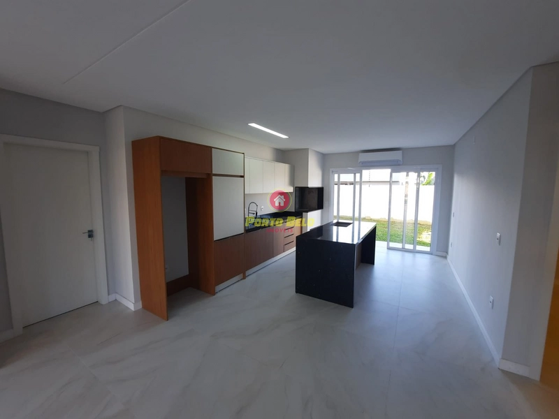 CASA À VENDA!!: 4ª foto da galeria de imagens do imóvel