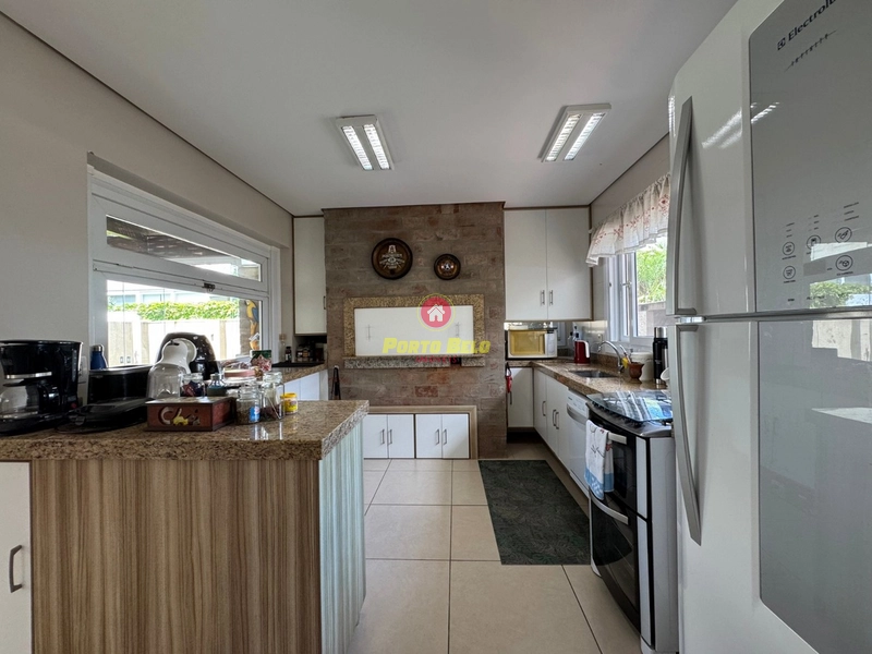 CASA À VENDA: 7ª foto da galeria de imagens do imóvel