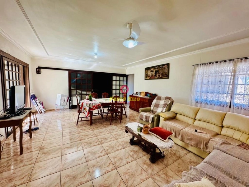CASA À VENDA!!: 3ª foto da galeria de imagens do imóvel