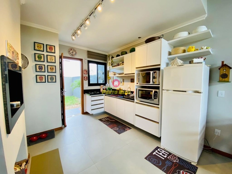 CASA À VENDA!!: 6ª foto da galeria de imagens do imóvel