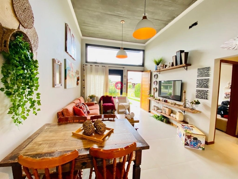 CASA À VENDA!!: 5ª foto da galeria de imagens do imóvel