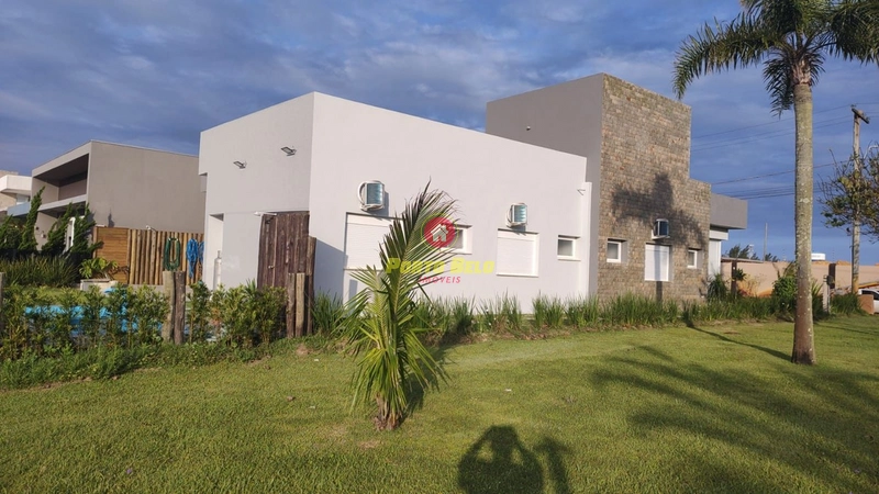 CASA À VENDA!!!: 5ª foto da galeria de imagens do imóvel